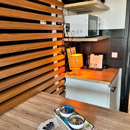 Cap Esterel 2p, Pro Wi-fi, Piscine & Sports Daire